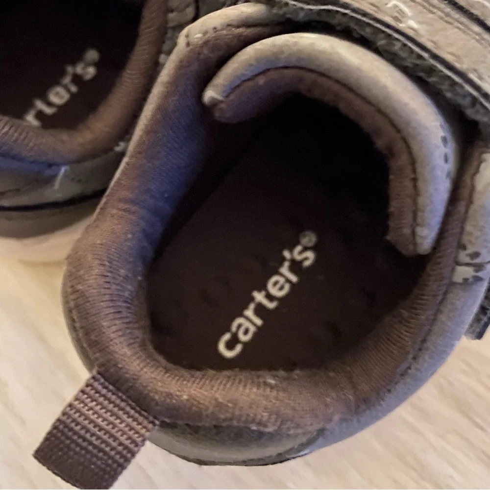 Carter’s Shoes Boys Size 4M Slip On‎ New With Out Tag Gray